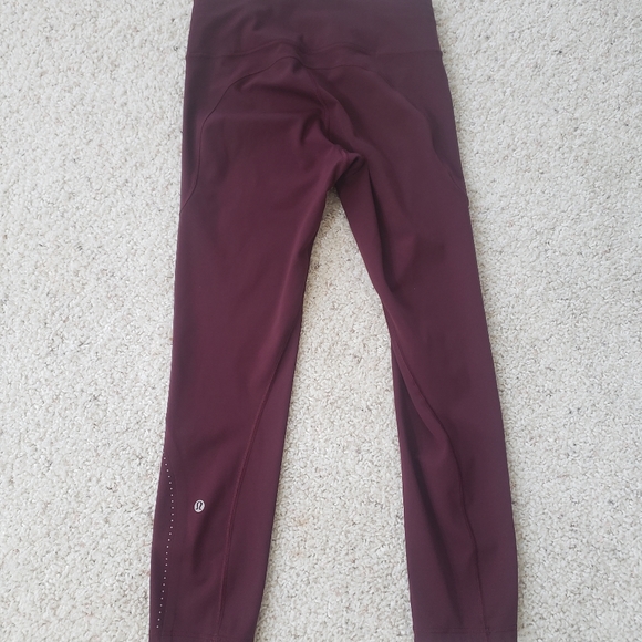 Lululemon capri 4 - Picture 3 of 3